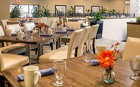 Doubletree By Hilton Boston-Milford